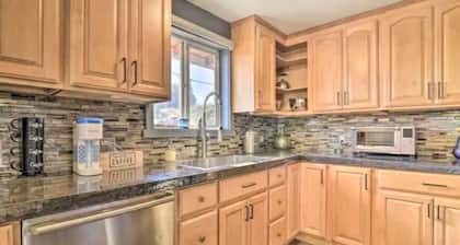 Charming 2-bedroom farmhouse in the Columbia Gorge close to outdoor attractions