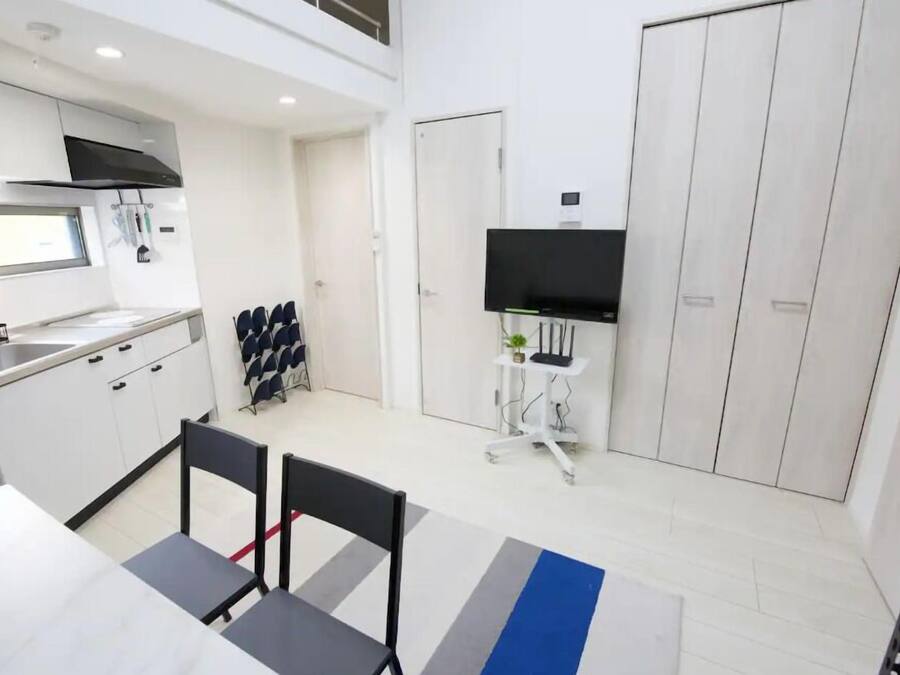 Basic Apartment (302) | Living area