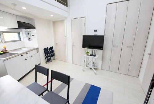 5 Minute Walk from Nishi Shinjuku Gochome Station