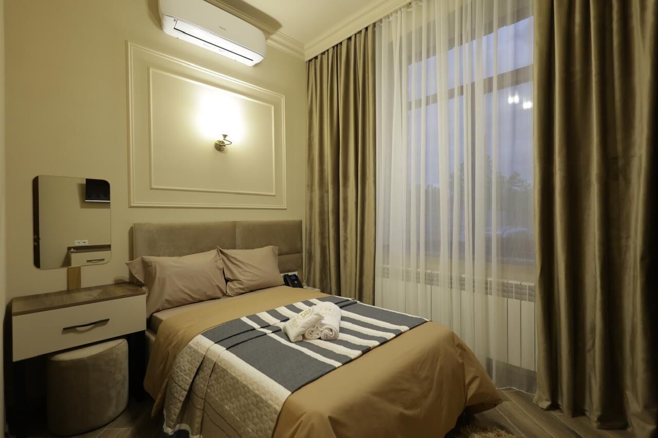 In-room safe, blackout curtains, iron/ironing board, free WiFi