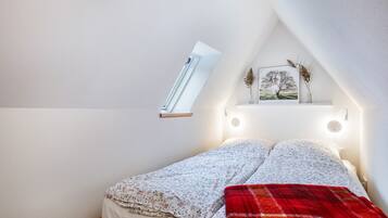 1 slaapkamer, een strijkplank/strijkijzer, gratis wifi, beddengoed