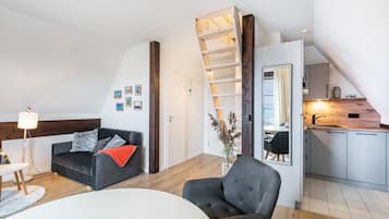 TV, lettore DVD, impianto stereo