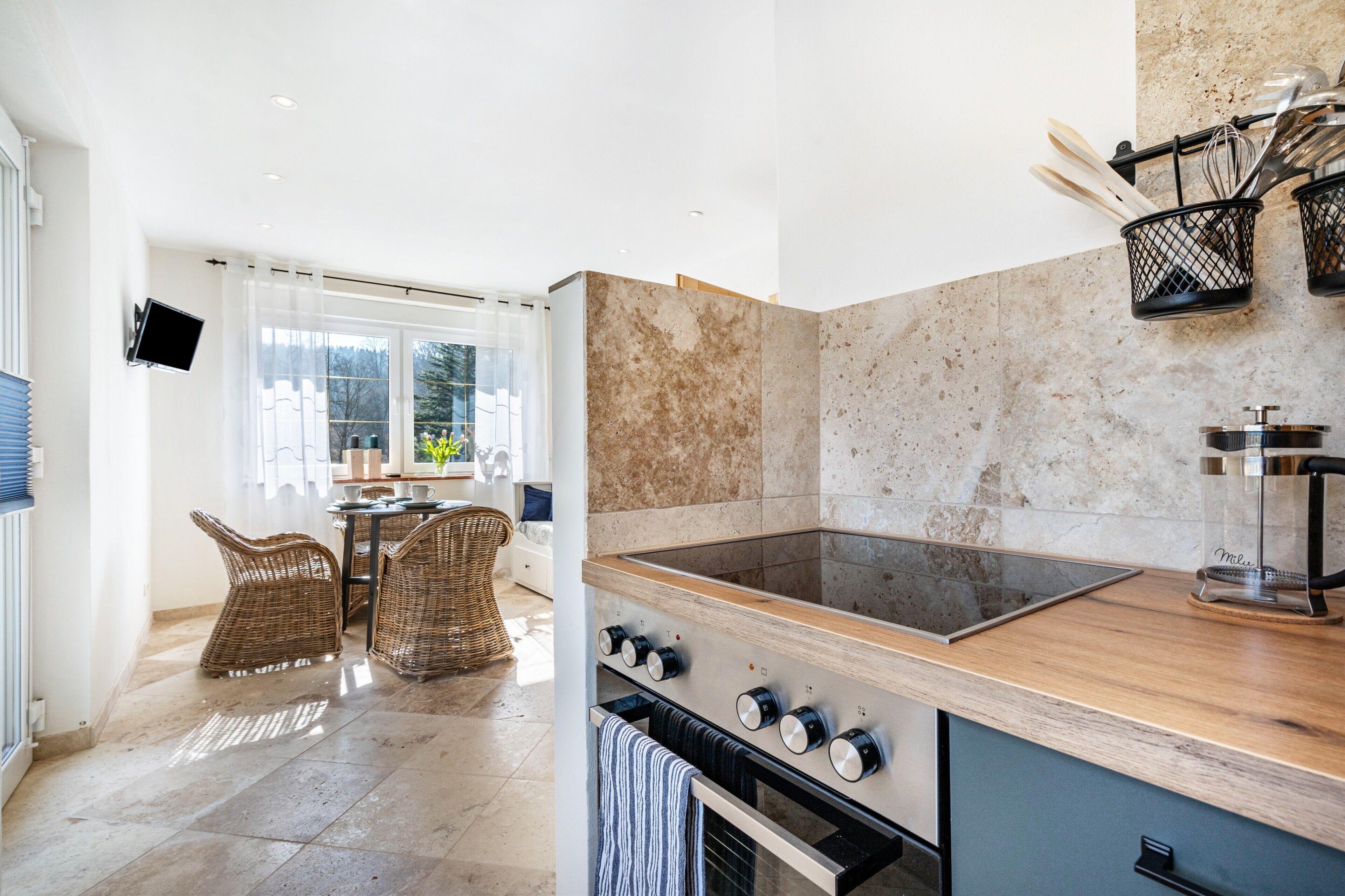 Køleskab, ovn, kogeplade, opvaskemaskine