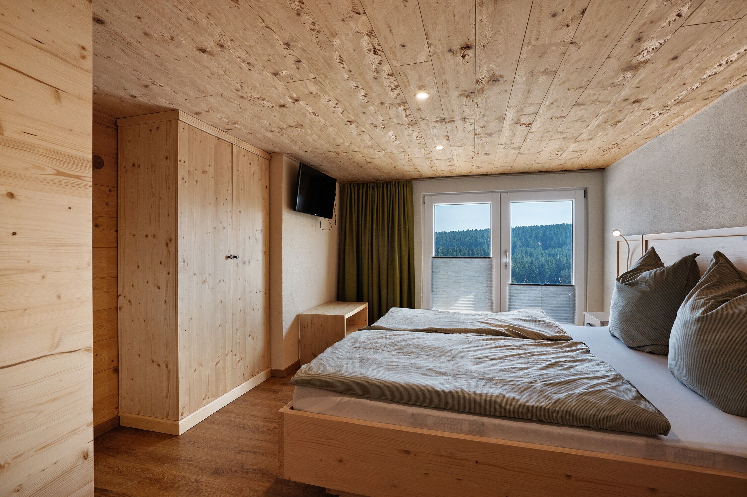 2 habitaciones, wifi gratis y ropa de cama 