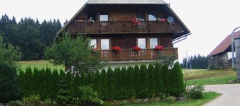 Apartment 'Wernet' with Mountain View, Private Garden and Wi-Fi