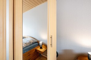 2 bedrooms, free WiFi, bed sheets