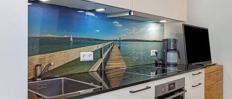 Réfrigérateur, four, plaque de cuisson, lave-vaisselle