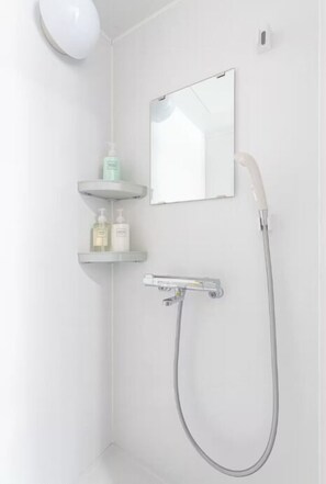 Comfort Apartment | Bathroom