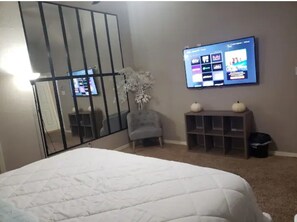 4 soverom, strykejern/-brett, wi-fi og sengetøy