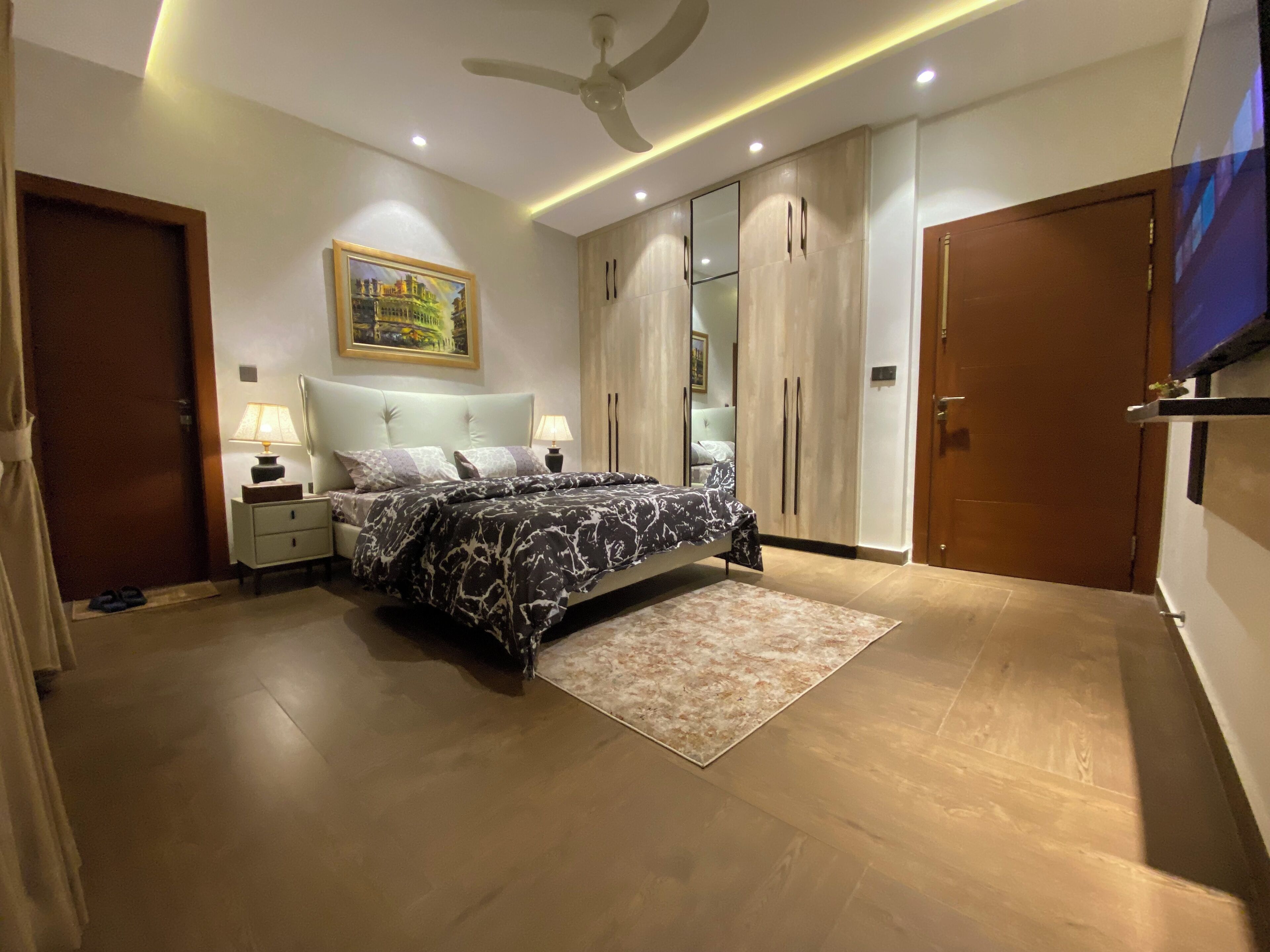 5 Schlafzimmer, Bügeleisen/Bügelbrett, WLAN, Bettwäsche