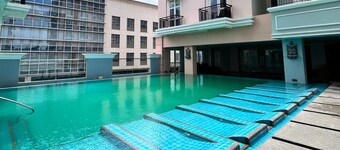 Room-cozy, Modern and Homey, The Bliss S