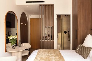 Schreibtisch, Bügeleisen/Bügelbrett, kostenloses WLAN, Bettwäsche