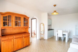 Interior - Apartment in Sardinia near stunning beaches (Marinella)