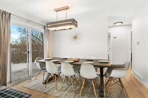 Dining - Modern Family Friendly Escape|Central|5-Bedroom (Denver)