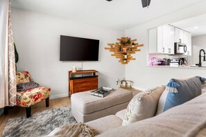 Fernseher, Stereoanlage