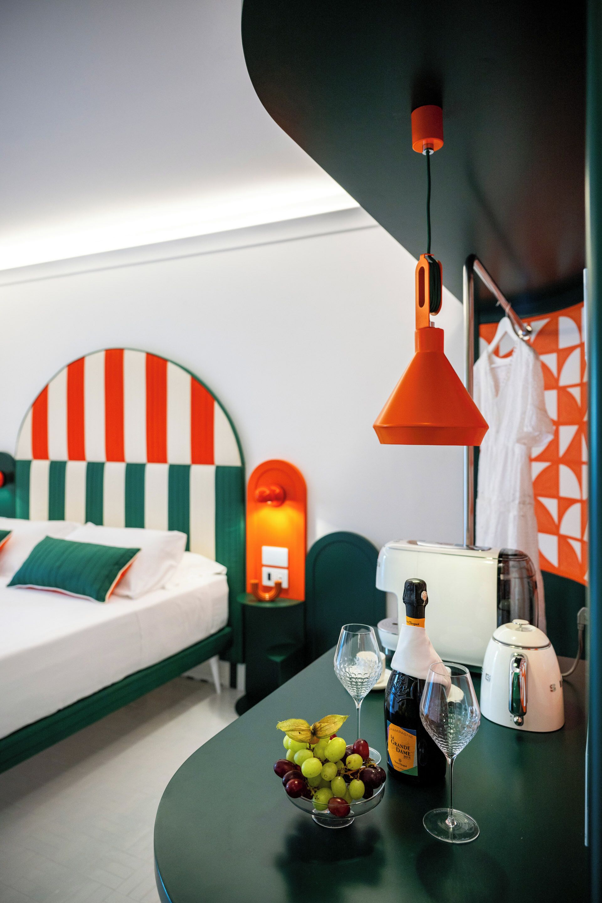 Deluxe Double Room, Balcony, City View | Room amenity