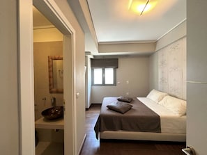 4 bedrooms, free WiFi