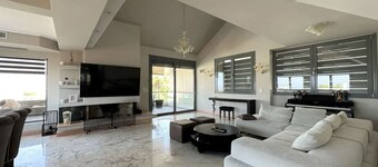 Glyfada 4BDR Penthouse Gia