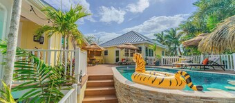 Suite for 4 Gulf Access, Heated Pool & Elevator!