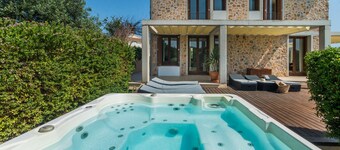 V. Gran Barcares for 16 by BeBreeze