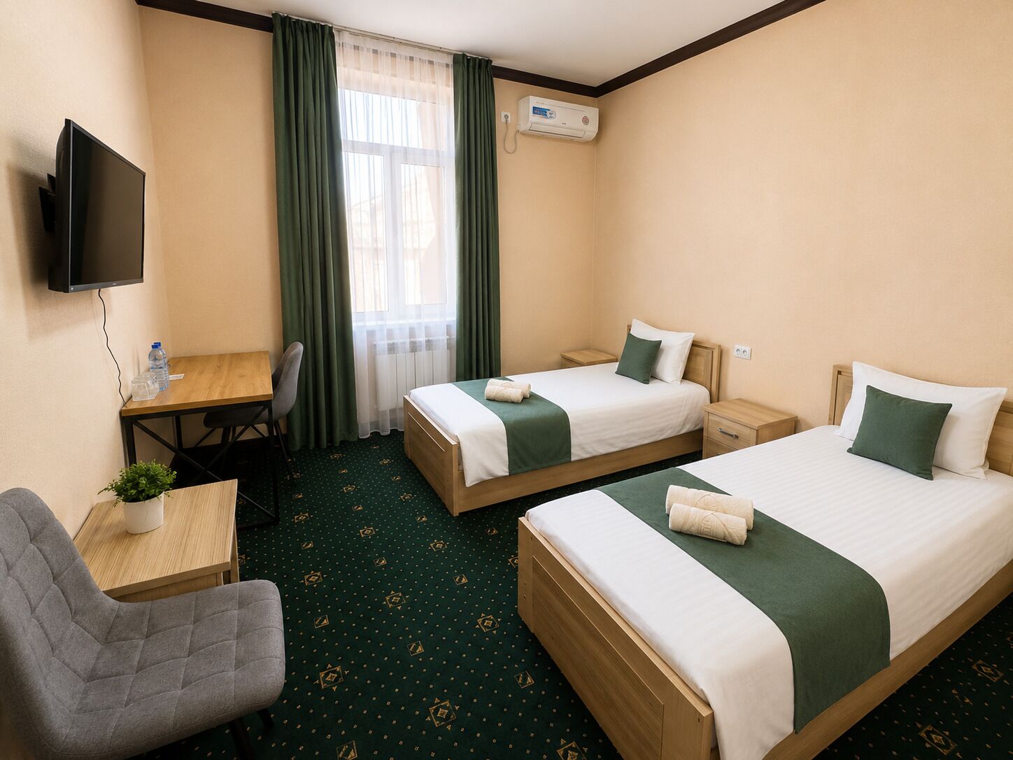 Basic Twin Room, Courtyard View | Desk, laptop workspace, blackout drapes, iron/ironing board