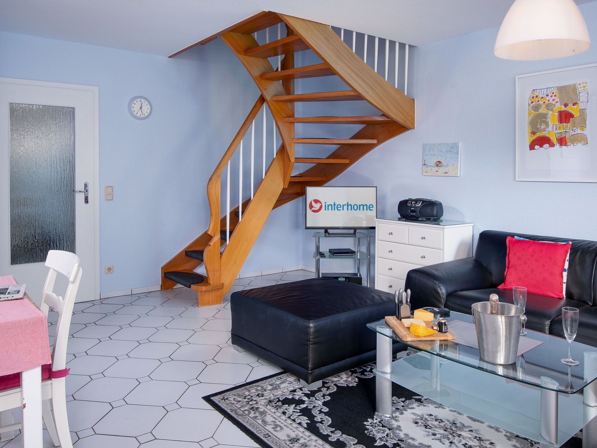 Atemberaubendes  Ferienhaus Für 4 Personen Mit  W-lan, Tv Und Terrasse - Norddeich