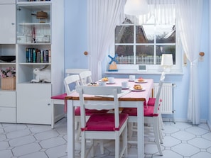 Dining - Wonderful  villa for 4 guests with WIFI, TV and terrace (Norden)