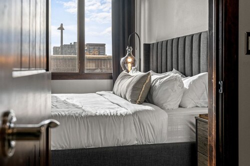 Chic Loft | Heart of RiNo | Walk to Everything