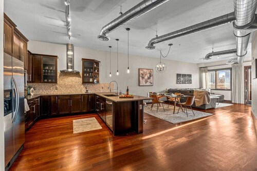 Chic Loft | Heart of RiNo | Walk to Everything
