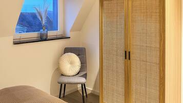 3 Schlafzimmer, BĂŒgeleisen/BĂŒgelbrett, kostenloses WLAN, BettwĂ€sche