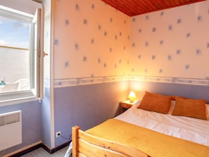 1 bedroom, iron/ironing board, WiFi - La Petite Escale by Interhome (Pornic)
