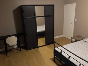 2 chambres, Wi-Fi gratuit, draps fournis