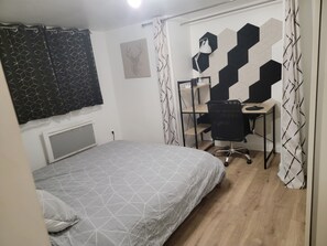 1 bedroom, iron/ironing board, WiFi, bed sheets