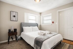 1 soverom, skrivebord, strykejern/-brett og wi-fi