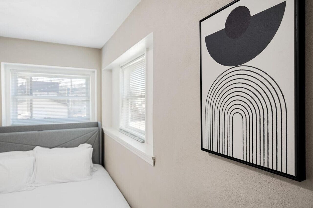 1 soverom, skrivebord, strykejern/-brett og wi-fi