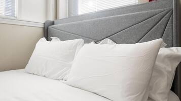 1 bedroom, desk, iron/ironing board, WiFi