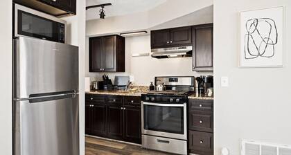 the susan: a cozy, comfy 1bd suite