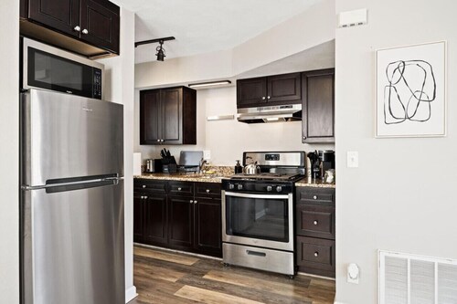 the susan: a cozy, comfy 1bd suite