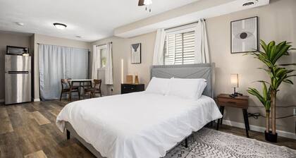 Stylish Studio Apartment with Modern Touches