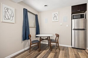 تناول الطعام