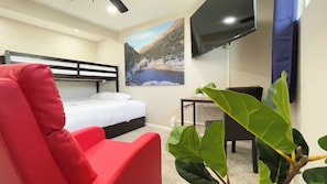 5 多间卧室、办公桌、熨斗/熨衣板、WiFi