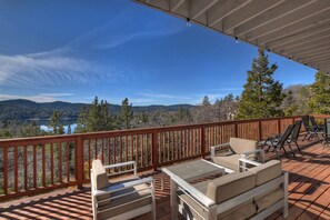 Terrace/patio - Modern Lakeview Lodge, Game Room, Soaker Tub + Decks (Lake Arrowhead)