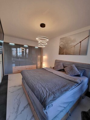 1 bedroom, free WiFi, bed sheets