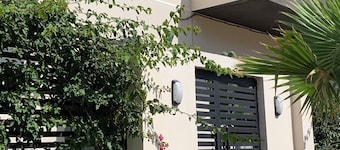 Luxury apartment rental!!!