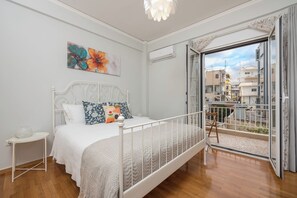 1 bedroom, desk, iron/ironing board, WiFi