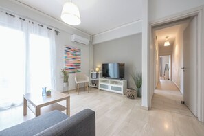 Smart TV - Chic apartment metro Kallithea 100m with WiFi, AC (Kallithea)