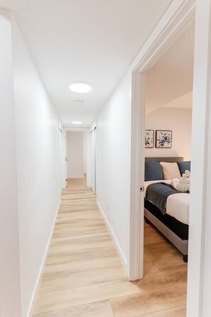 3 habitaciones, escritorio, wifi y ropa de cama 