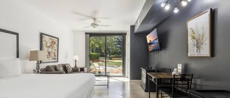 1 soverom, strykejern/-brett, internettilgang og sengetøy