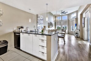 Fridge, microwave, oven, stovetop - Coveted Bahia Studio Condo: King Bed at Sandestin Golf and Beach Resort!! (Miramar Beach)