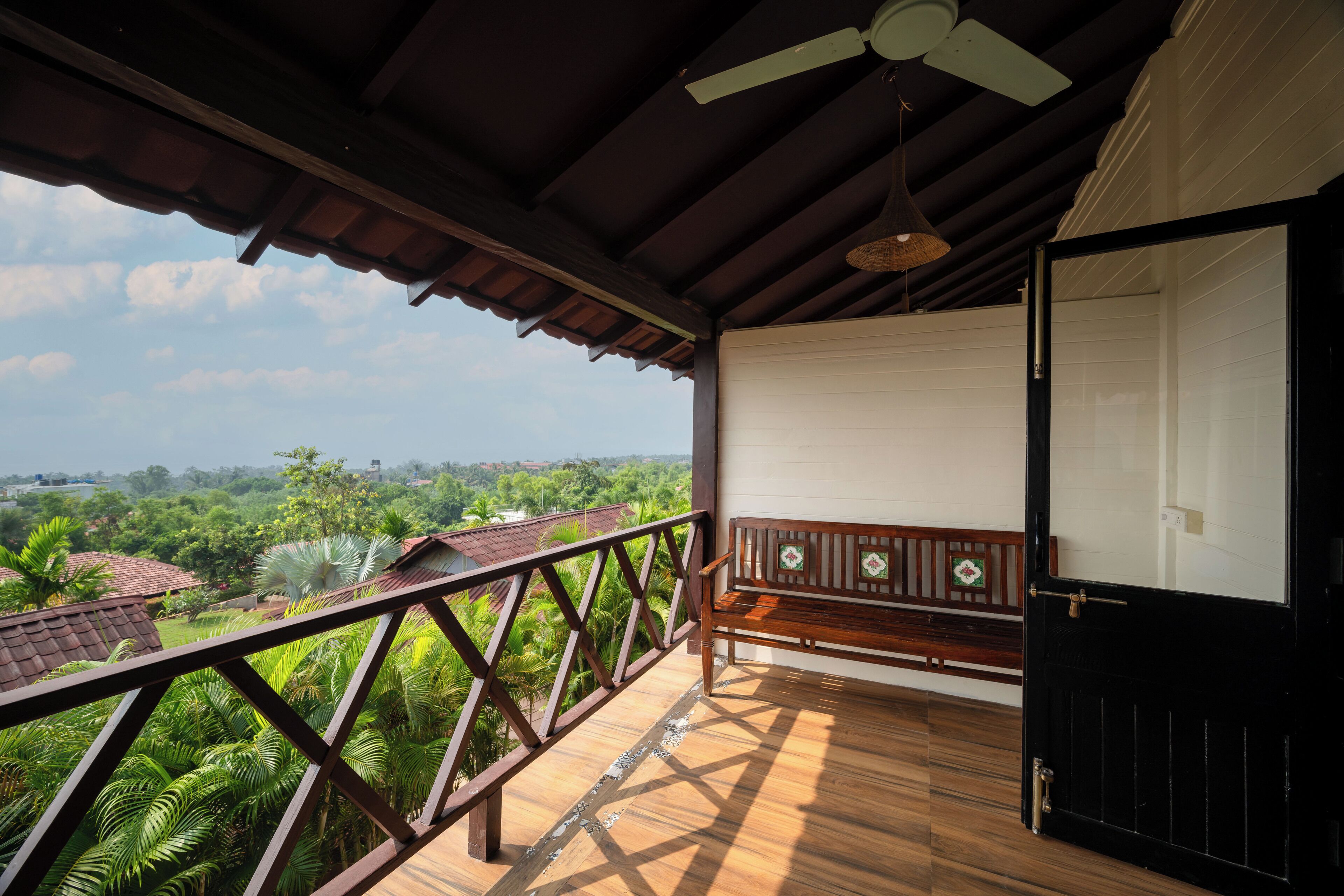 Wooden chalet sea view | Free WiFi